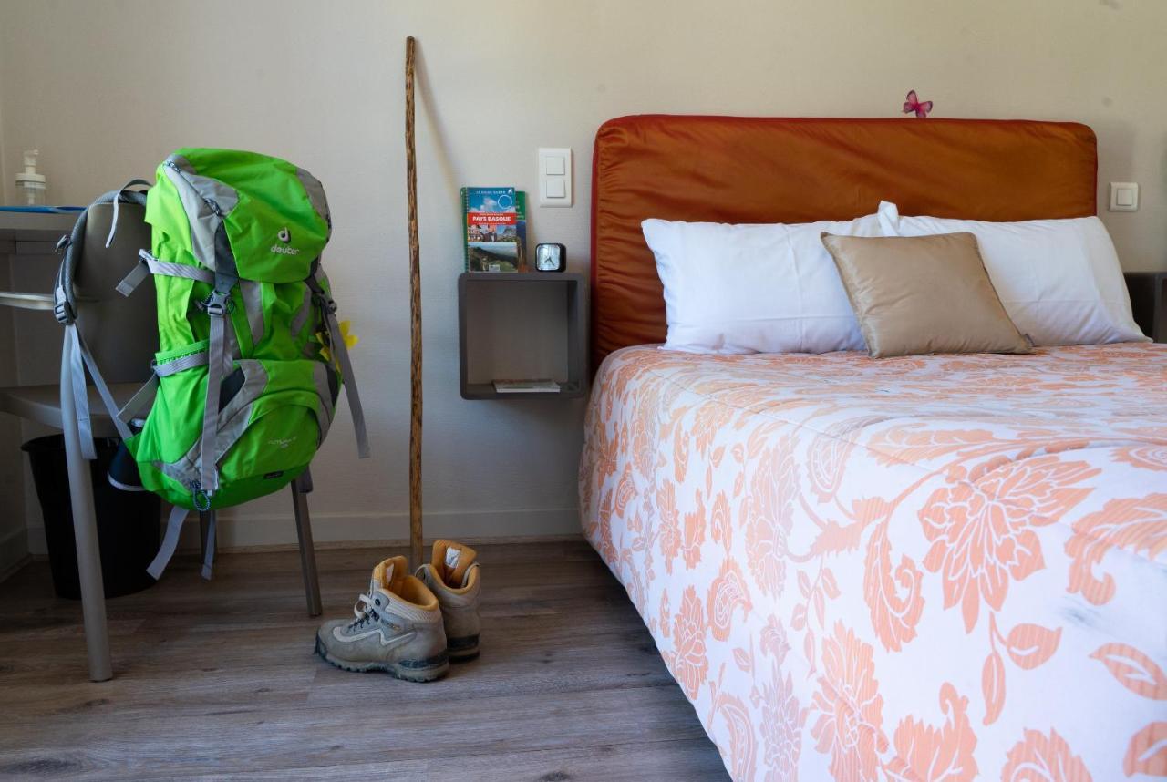 Hotel Juantorena Сент-Этьен-де-Баигорри Экстерьер фото